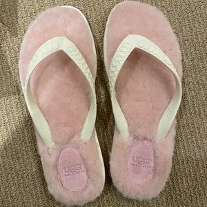 UGG FLIP FLOPS IN PINK/WHITE